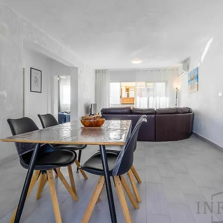 Inftour Primavera Lejlighed Calpe