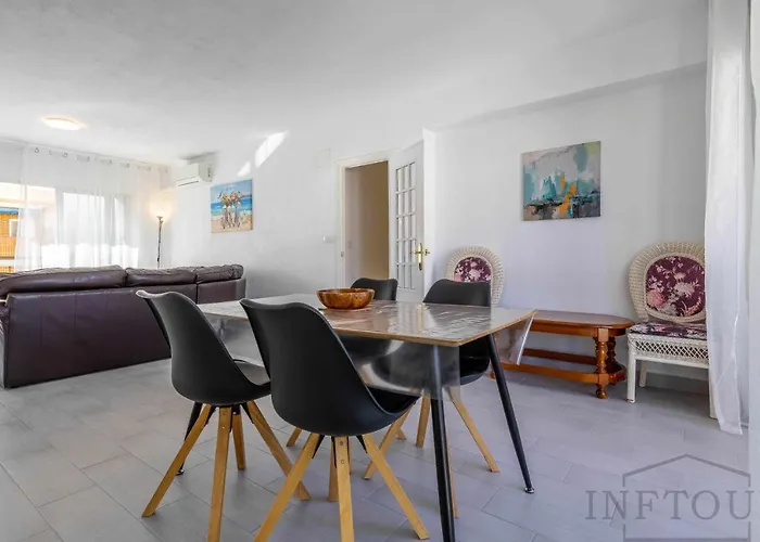 Inftour Primavera דירה *