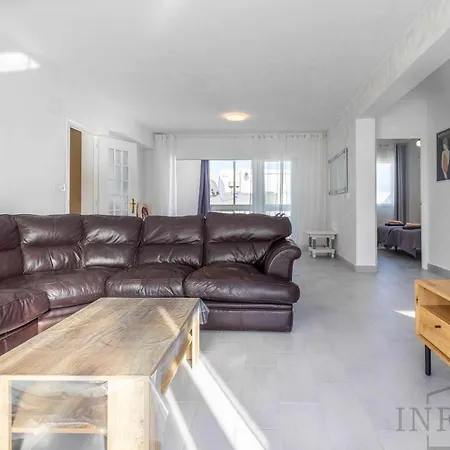 Inftour Primavera Апартаменти *